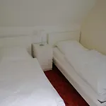 Bei Mit Terrasse Appartement