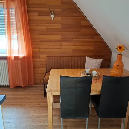 Bei Mit Terrasse 公寓