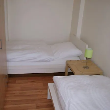 Bei Mit Terrasse Apartman *