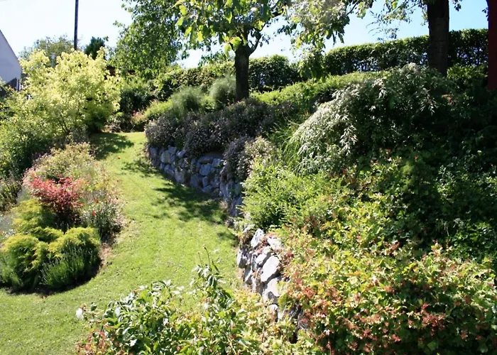 Bei Mit Terrasse Апартаменты *